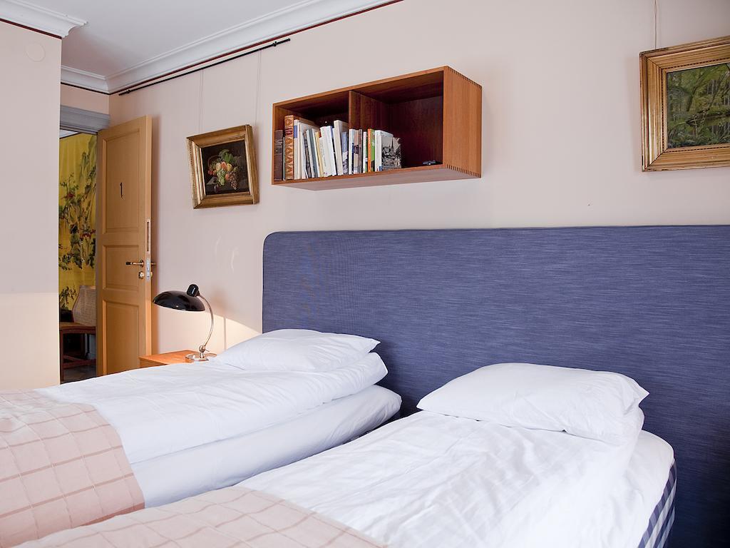 Lilla Hotellet Bed & Breakfast Strängnäs Стая снимка